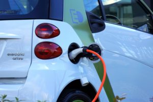 Los materiales y la energía en la fabricación de vehículos afectan al desarrollo de la movilidad eléctrica