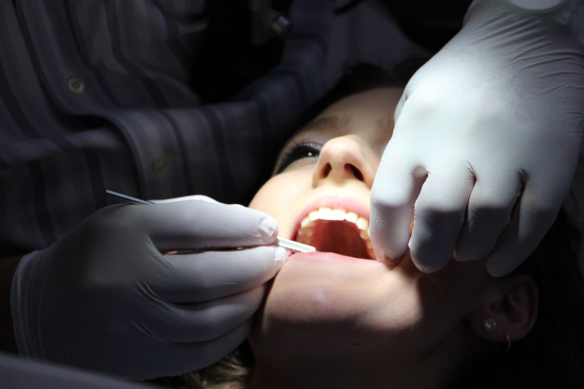 Paciente en una consulta odontológica