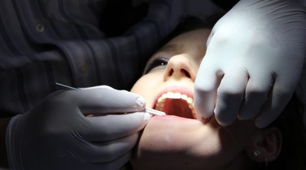 Materiales capaces de regenerar tejidos como el esmalte dental o el hueso