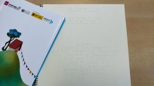Adaptación al braille del libro 'Lo que no te contaron los cuentos clásicos'